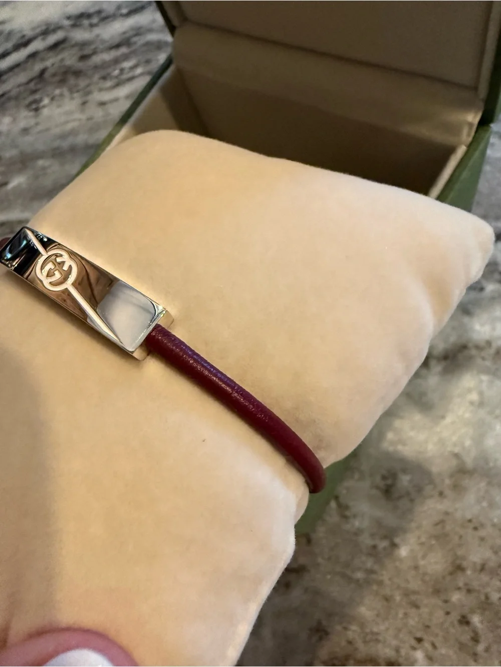 Authentic Gucci Interlocking G Sterling Silver Red Leather Bracelet w/ Box